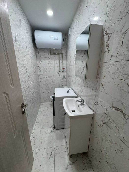 Дава се под наем Тристаен апартамент в София, Център - 100 кв.м за 850 € - Снимка #15