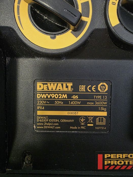 Aspirator profesional DeWALT DWV902M Clasa M - 1400W / 38L
