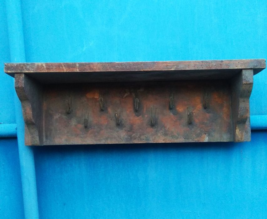 Реквизиты СССР чемодан,сито, протвини, вешалка