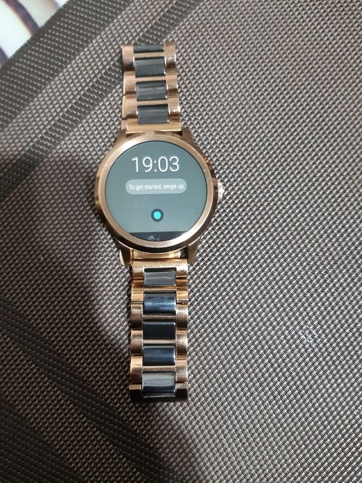 Vand ceas smart fossil