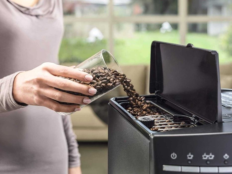 Кафемашина DeLonghi ESAM 3000.B, 1450 W, 15 bar, Напълно Автоматична