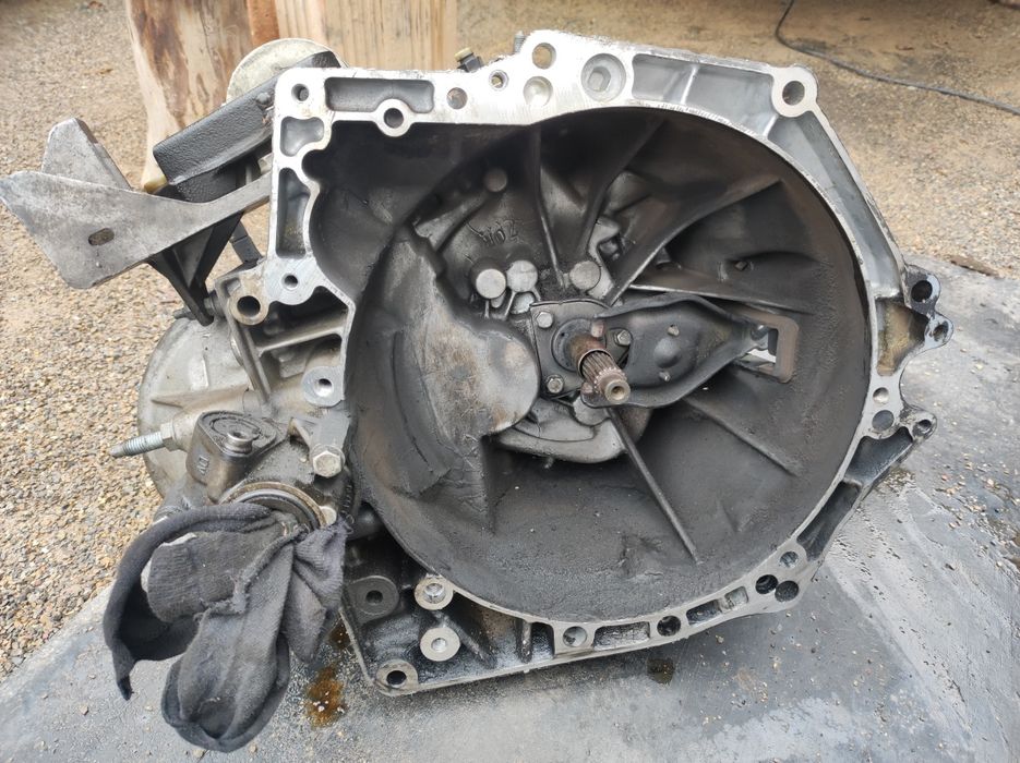 Скоростна кутия (ръчна) за Пежо-308,1.6HDI