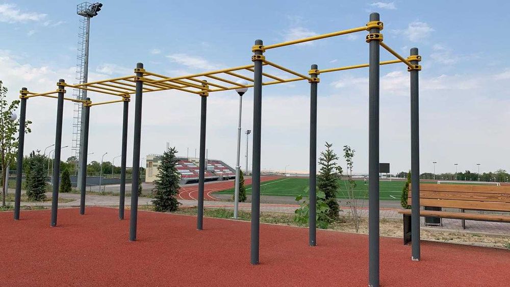 Воркаут ,тренажеры.