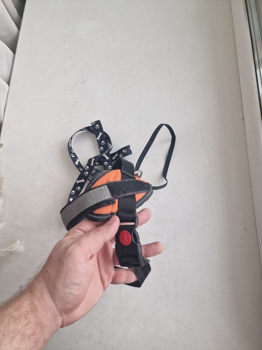 Шлейка для собак и кошек.