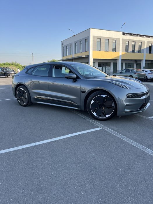 Zeekr 001 2024 — 2