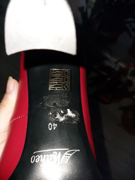 Pantofi piele naturala (culoarea rosie)