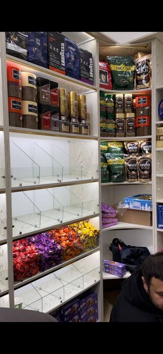 Мебель витрина магазина