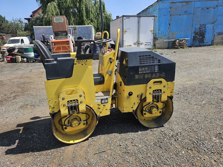 Inchiriez cilindru compactor Bomag BW 80 AD-2-doar 640h, 80cm
