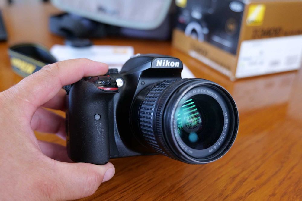 Фотоапарат DSLR Nikon D3400 + 18-55 AF-P VR+чанта Nikon + San Disc 16 gb