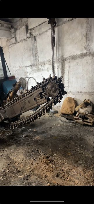 Траншеекопатель, бара, фреза, грунторез.