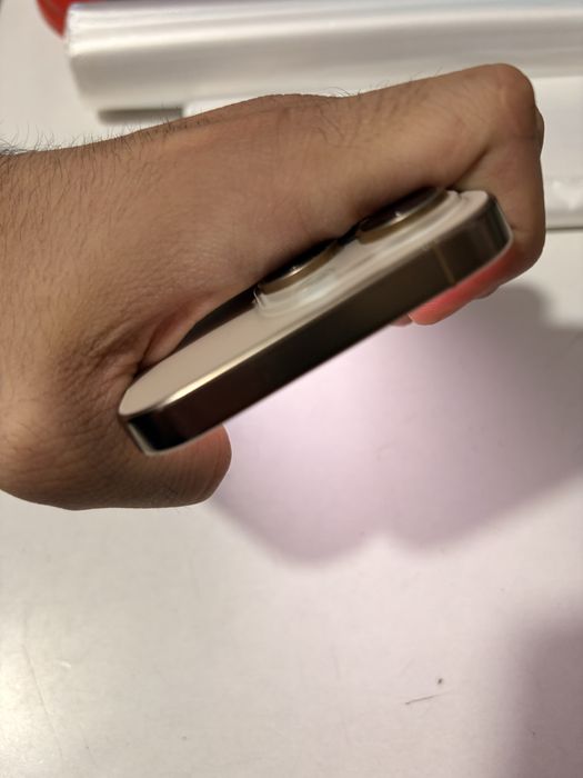 Iphoen 16 pro aybi dogi bor