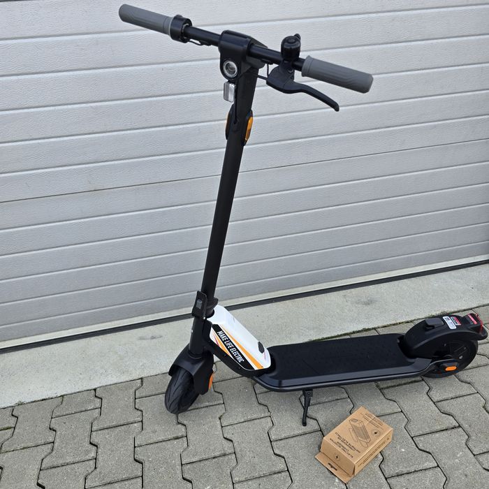 Trotinetă electrică pliabilă Niu Kqi1 Pro, 20 km/h, 25 km autonomie, anvelope 9 inch