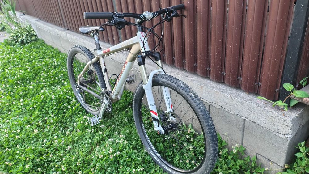 Bicicleta Trek 6700