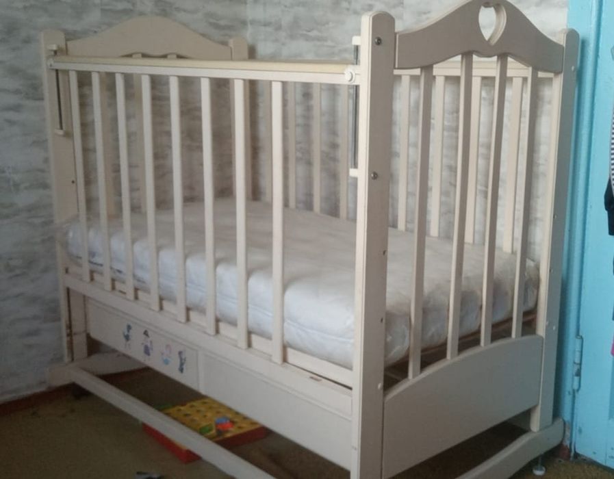 Детская кроватка
