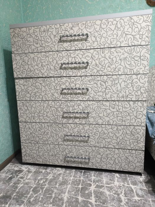 Продам комод б/у в отличном состоянии))