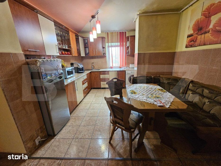 Apartament de 2 camere decomandat, 49mp etaj intermediar zona Baciu