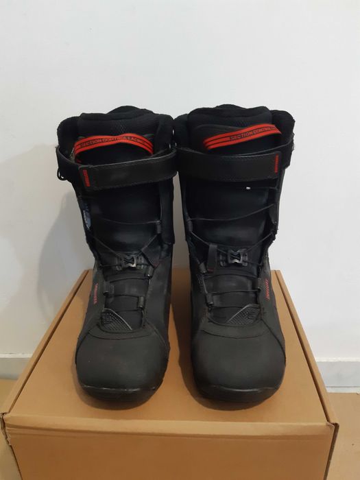 Boots snowboard Deeluxe marime 47 - 47,5 mondo 31,5 strangere rapida