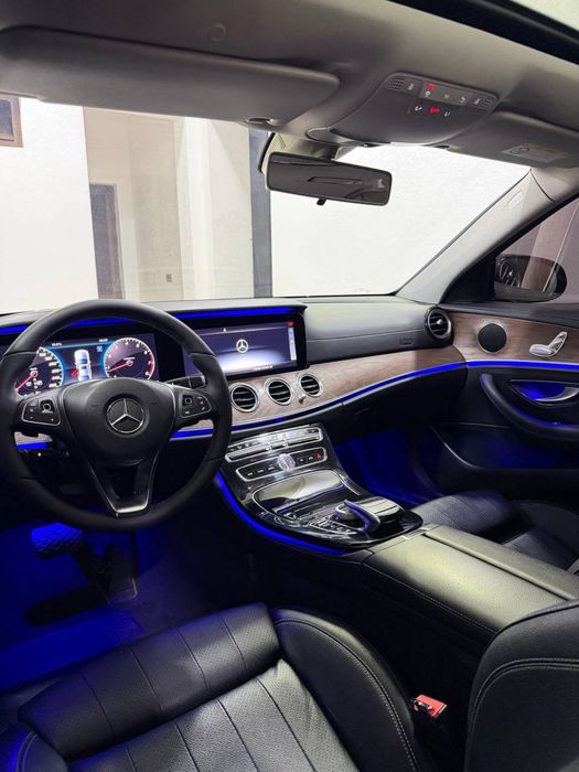 Mercedes benz E 300 Long