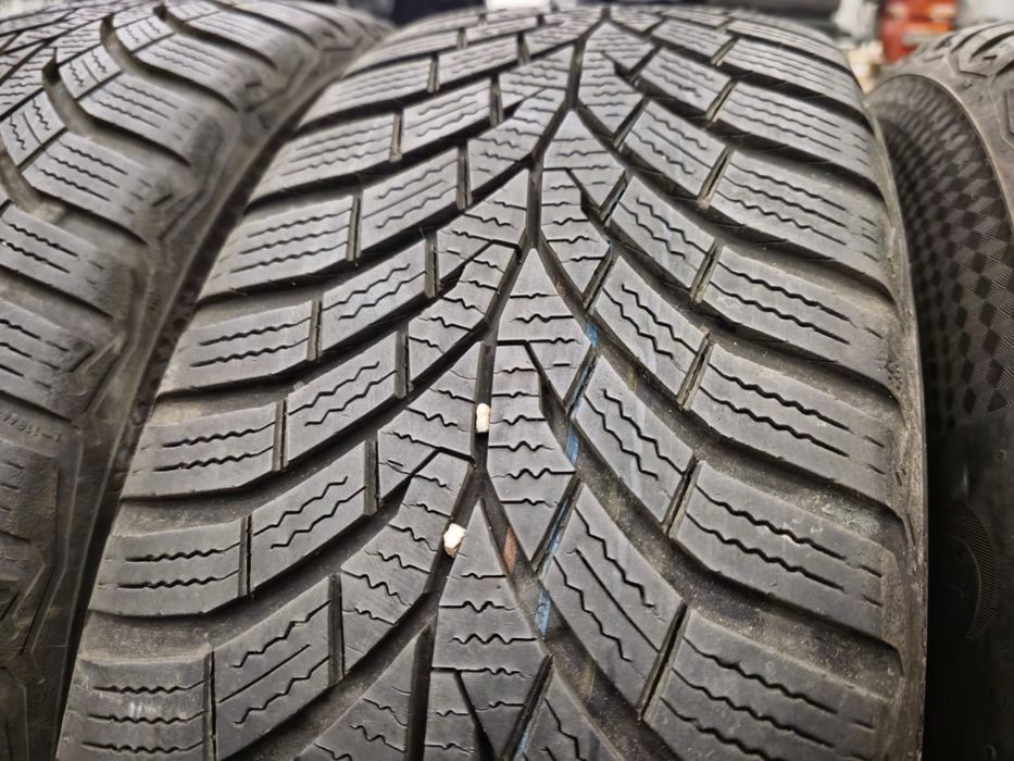 4 anvelope iarna Continental 185 60 15 stare foarte buna