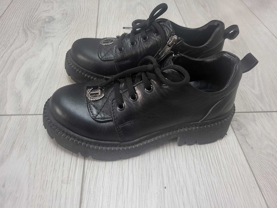 Ботинки для девочки, кожаные