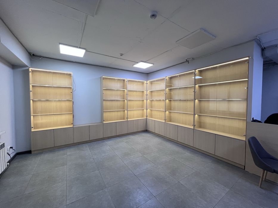 Шкаф для бизнеса