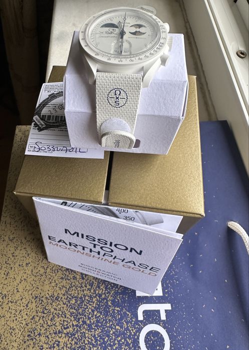 Ceas Swatch Omega Mission to Earthphase Moonshine Gold, bon , garantie