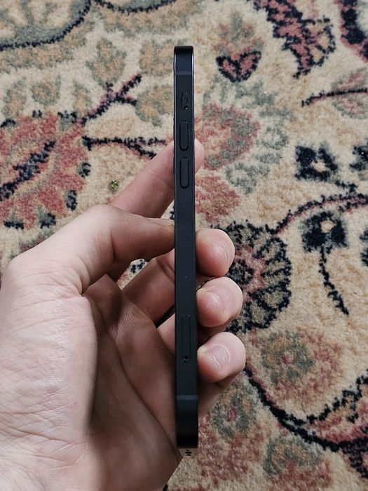 Iphone 12  baterie 100%