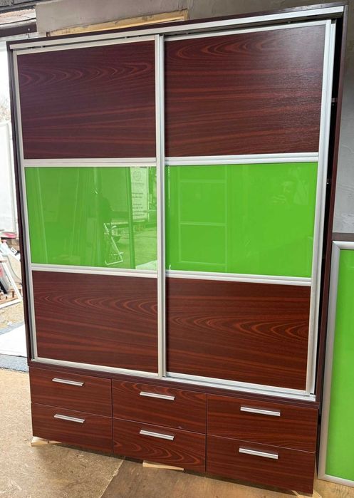 Dulap cu usi glisante sertare si rafturi; Sifonier cu bara; Dressing