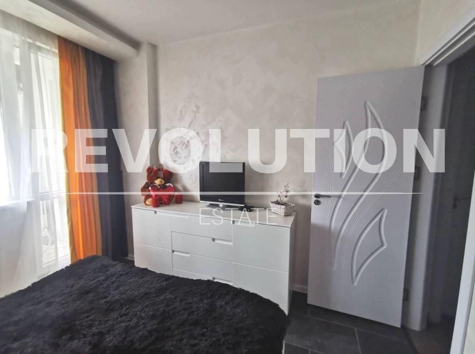 Дава се под наем Двустаен апартамент в Варна, Кайсиева градина - 60 кв.м за 500 € - Снимка #1