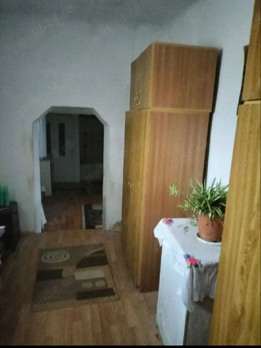 Casă de vanzare + 600mp teren in Scărișoara Nouă