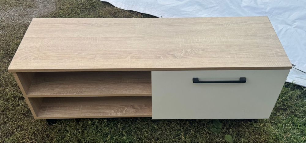 Продам тумбу под телевизор