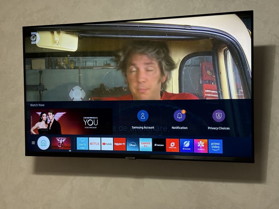Smart TV 108 cm - Samsung Crystal Ultra HD - 4K - seria 7