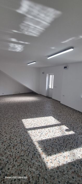INCHIRIEZ spatiu comercial DUMBRAVITA -Centru-