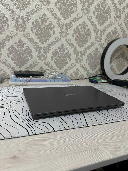 Срочно продаётся ноутбук в рабочем состоянии для учебы, игр и работы