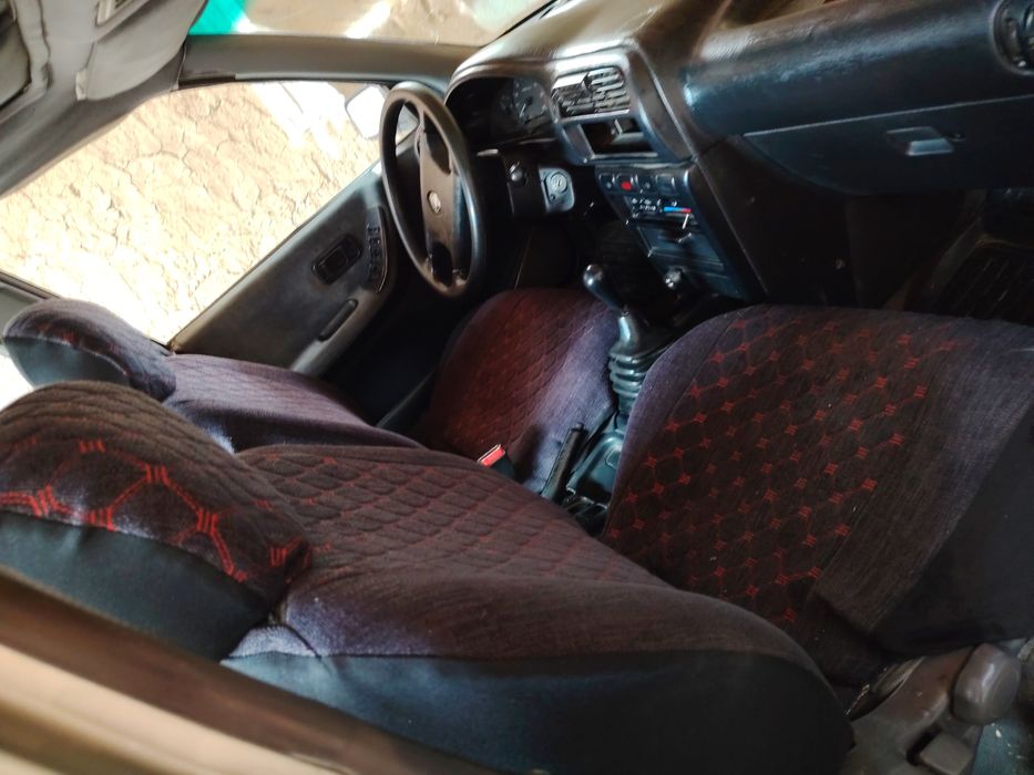 Nissan Sunny продам