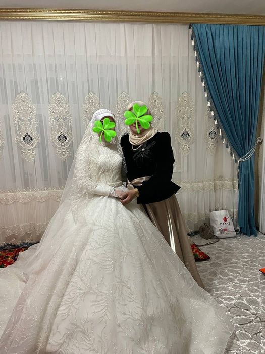 1  milliondan Kelin ko’ylak. 1-martta kiyilgan,ideal holatda sotiladi.