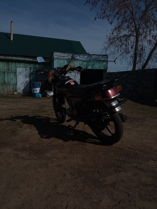 Продам мото SUZUKI GSX 200