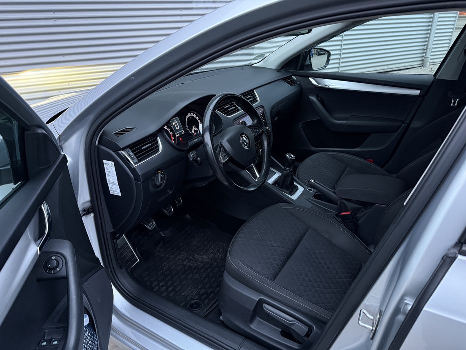 Skoda Octavia ,1.6Tdi 115cp  Navi-ful led -incalzire scaune