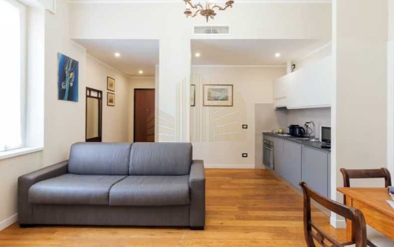 Дава се под наем Двустаен апартамент в Пловдив, Център - 41 кв.м за 137.7 € - Снимка #2