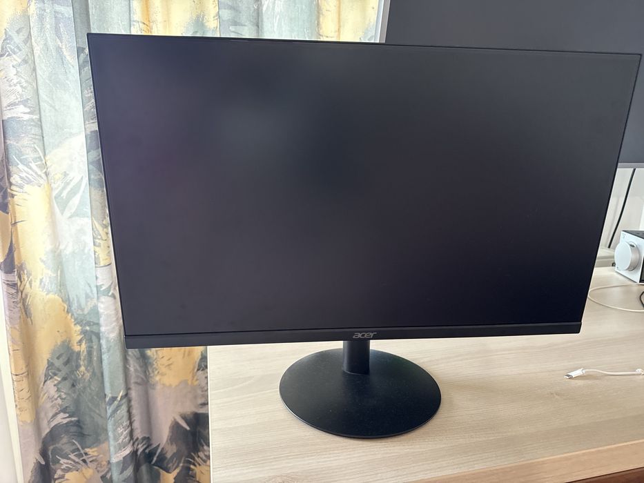 Unitate,tastatura,monitor nou,casti