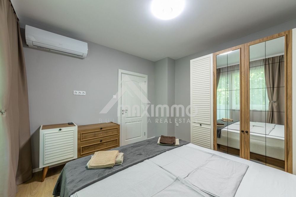 Продава се Четиристаен апартамент в Варна, Чайка - 84 кв.м за 1579 €/кв.м - Снимка #11