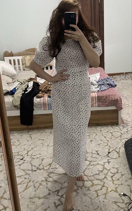 ko’ylak gozal qizlar uchun uchrashuv va oqishlarga mos keladi