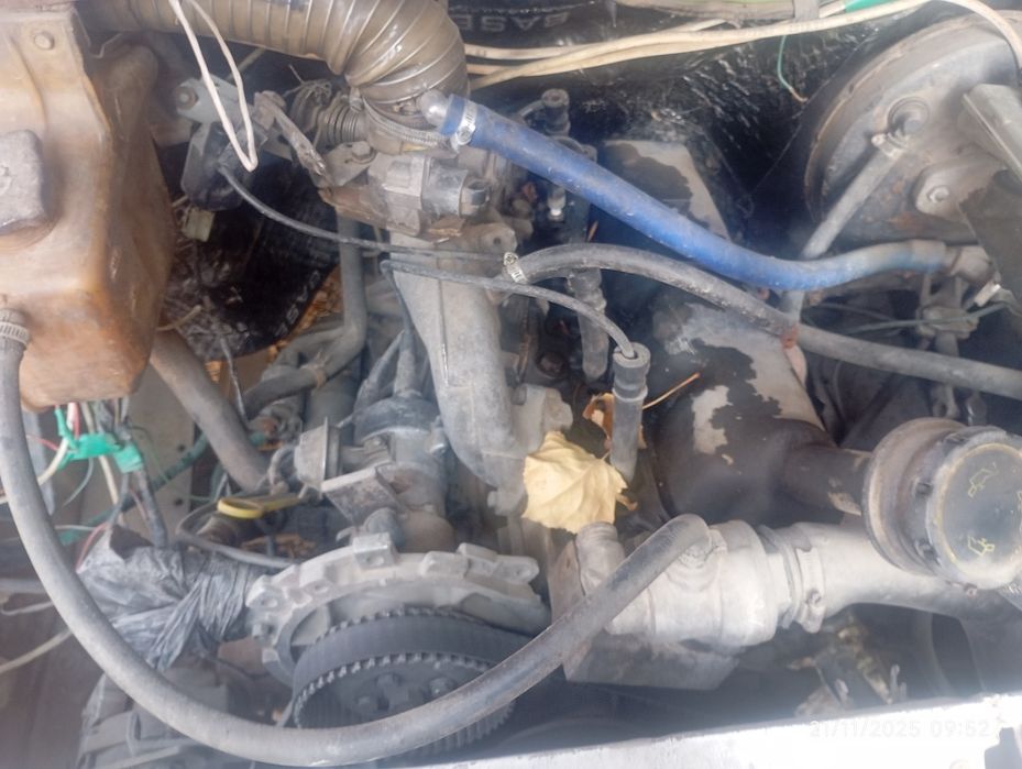 Ford fransit sotiladi