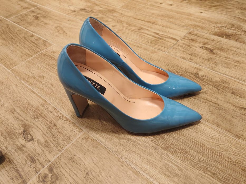 Pantofi cu toc Musette, Botta