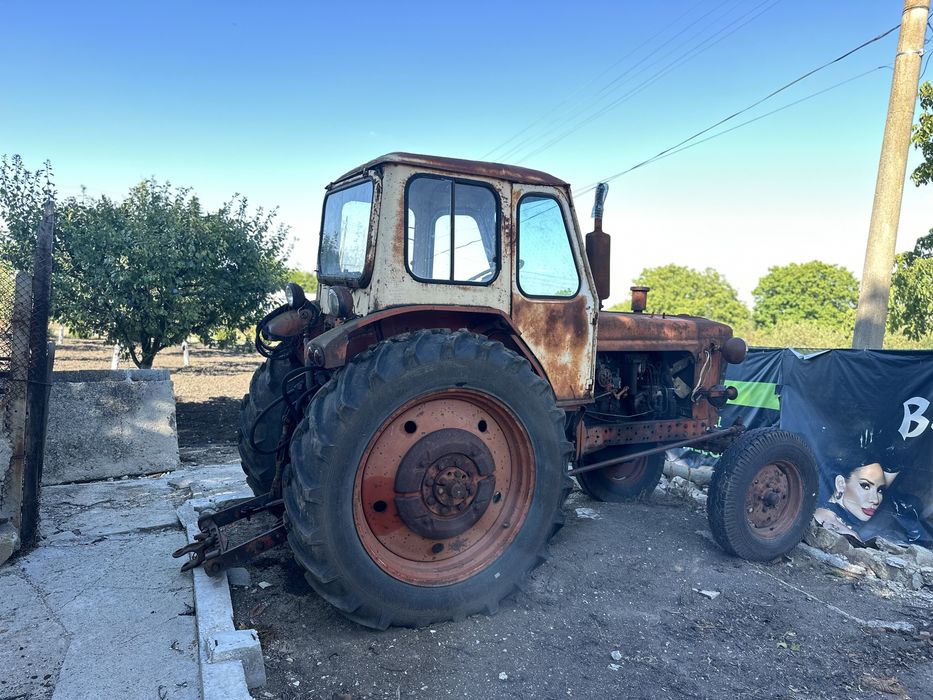 Трактор ЮМЗ Т-40