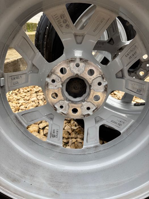 Roti/Jante BMW 5x112 205/60 R17 X1 (F48, F49), X2 (F39), Bridgestone