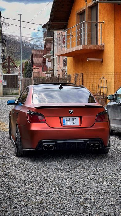 Difuzor ornament Dublu Evacuare cu Nervuri BMW E60 E61