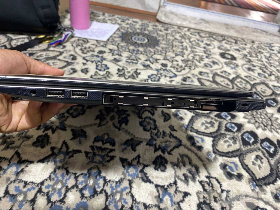 Kuchaytirilgan Noutbuk Tongfang. Ofis/ish/studentlar uchun. 8GB RAM