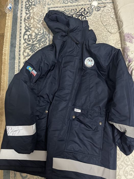 Продам куртку размер xl