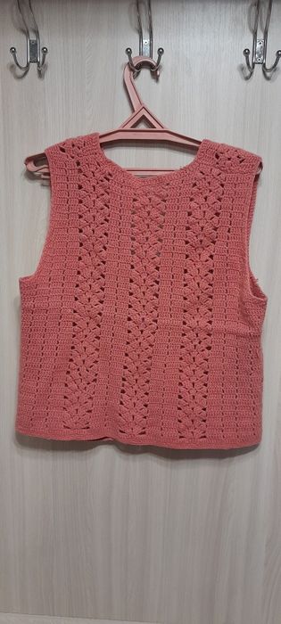 Красиво связаные жилеты